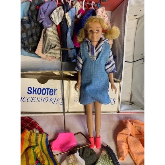 Vintage 1960s Skooter Doll Set with Accessories & Clothes Case - Picture 4 of 15